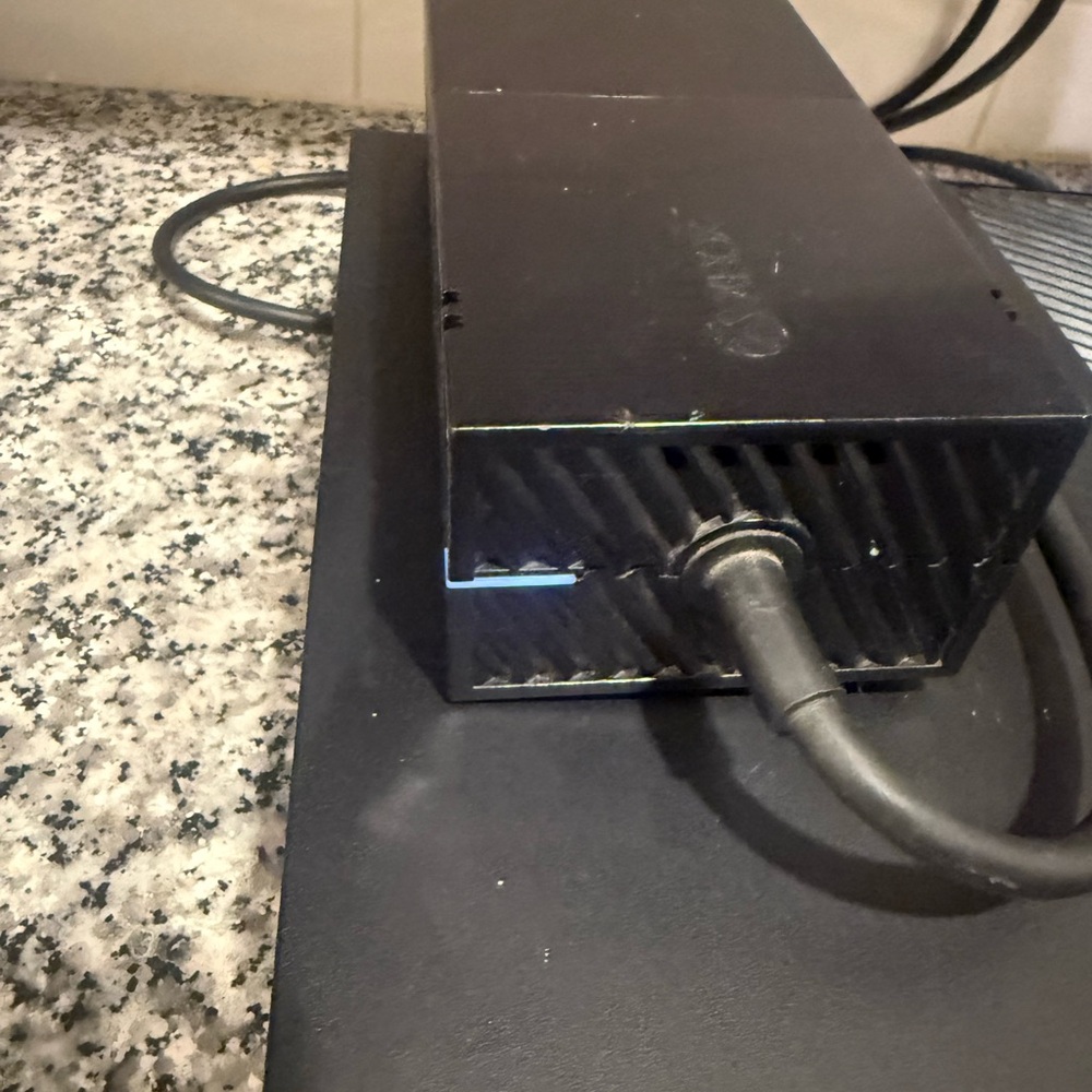 XBOX One Gaming Console - Picture 10 of 10